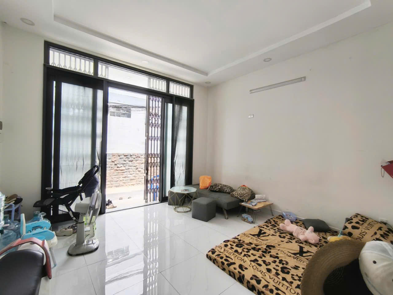 NHÀ BÁN HẺM MT CHỢ PHẠM VĂN HAI – 40m2( 5 x8) – 1T1L, 2PN, 2WC – Nhỉnh 5 Tỷ